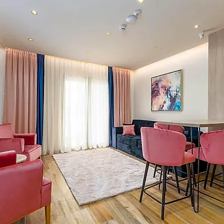 Hedonija 4*